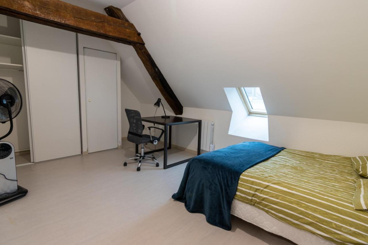Magnifique appartement rénové dans résidence Saumur Extérieur photo