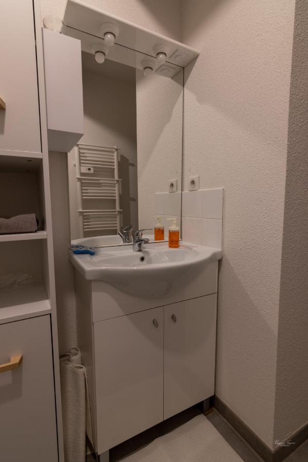 Magnifique appartement rénové dans résidence Saumur Extérieur photo