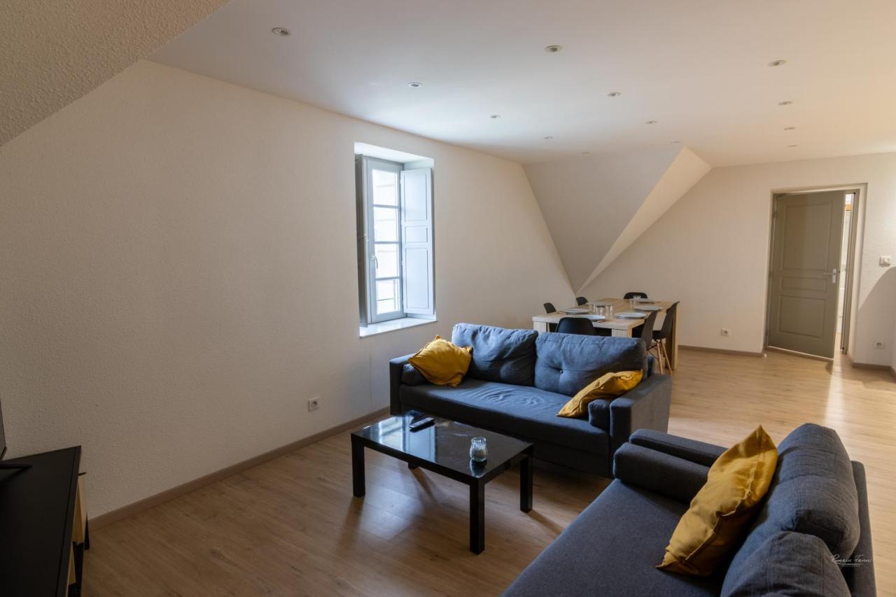 Magnifique appartement rénové dans résidence Saumur Extérieur photo